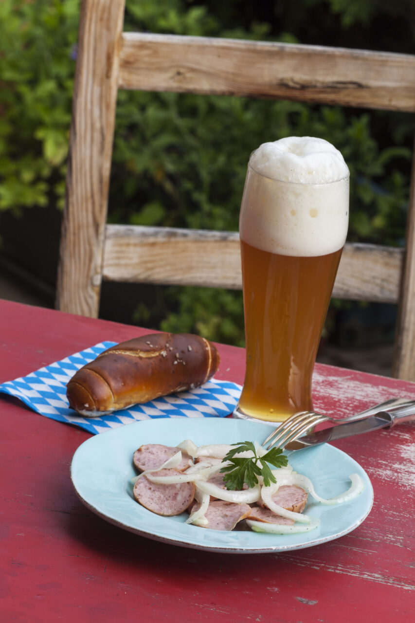 Weißbier - ein obergäriges Weizenbier aus Bayern - SCHMECKT MIR Weißbier - ein obergäriges Weizenbier aus Bayern - SCHMECKT MIR